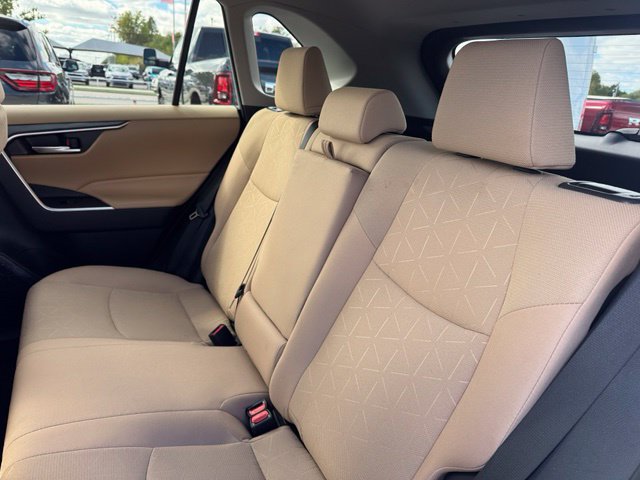 Used 2024 Toyota RAV4 XLE w/ Convenience Package FWD image 12