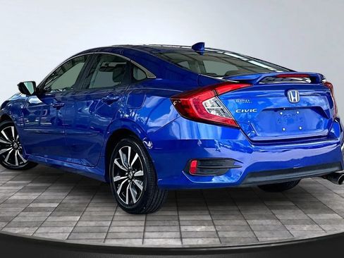 Used 2017 Honda Civic EX image 4