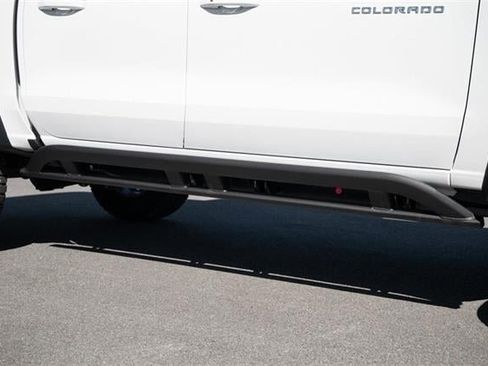 New 2026 Chevrolet Colorado ZR2 w/ Off-Road Front Bumper Package image 14