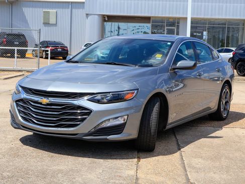 Used 2024 Chevrolet Malibu LT FWD image 24