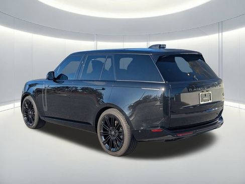 Used 2023 Land Rover Range Rover SE image 7