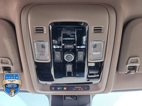 New 2026 GMC Yukon XL Denali AWD/4WD image 32