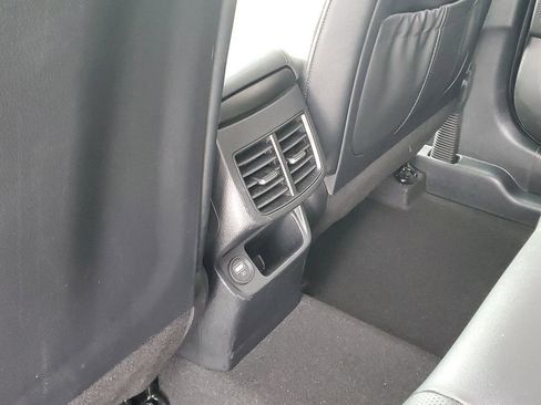 Used 2021 Kia Seltos EX image 29