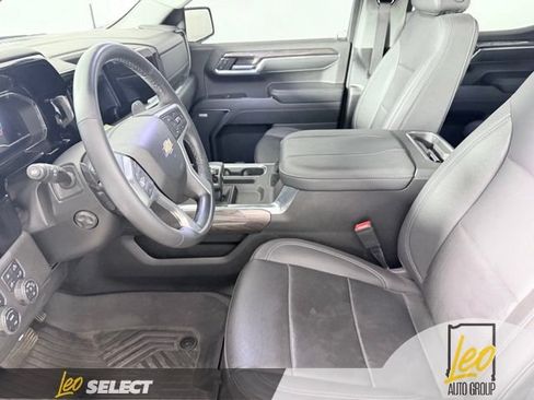 Used 2023 Chevrolet Silverado 1500 LTZ w/ LTZ Convenience Package II AWD/4WD image 11