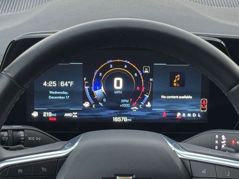 Used 2025 Chevrolet Equinox LT image 39