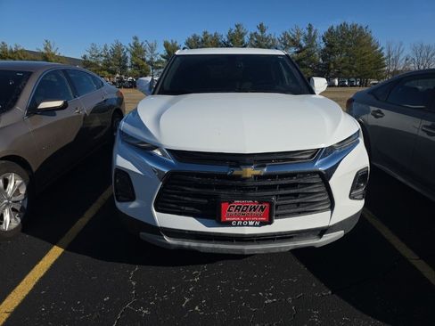 Used 2019 Chevrolet Blazer LT image 2