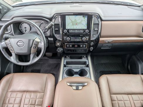 Certified 2023 Nissan Titan Platinum Reserve w/ Moonroof Package AWD/4WD image 31