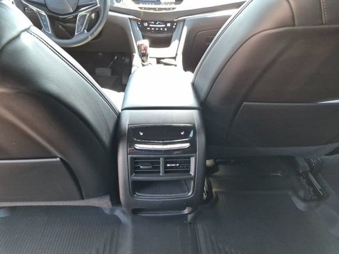 Used 2021 Cadillac XT5 Premium Luxury FWD image 36