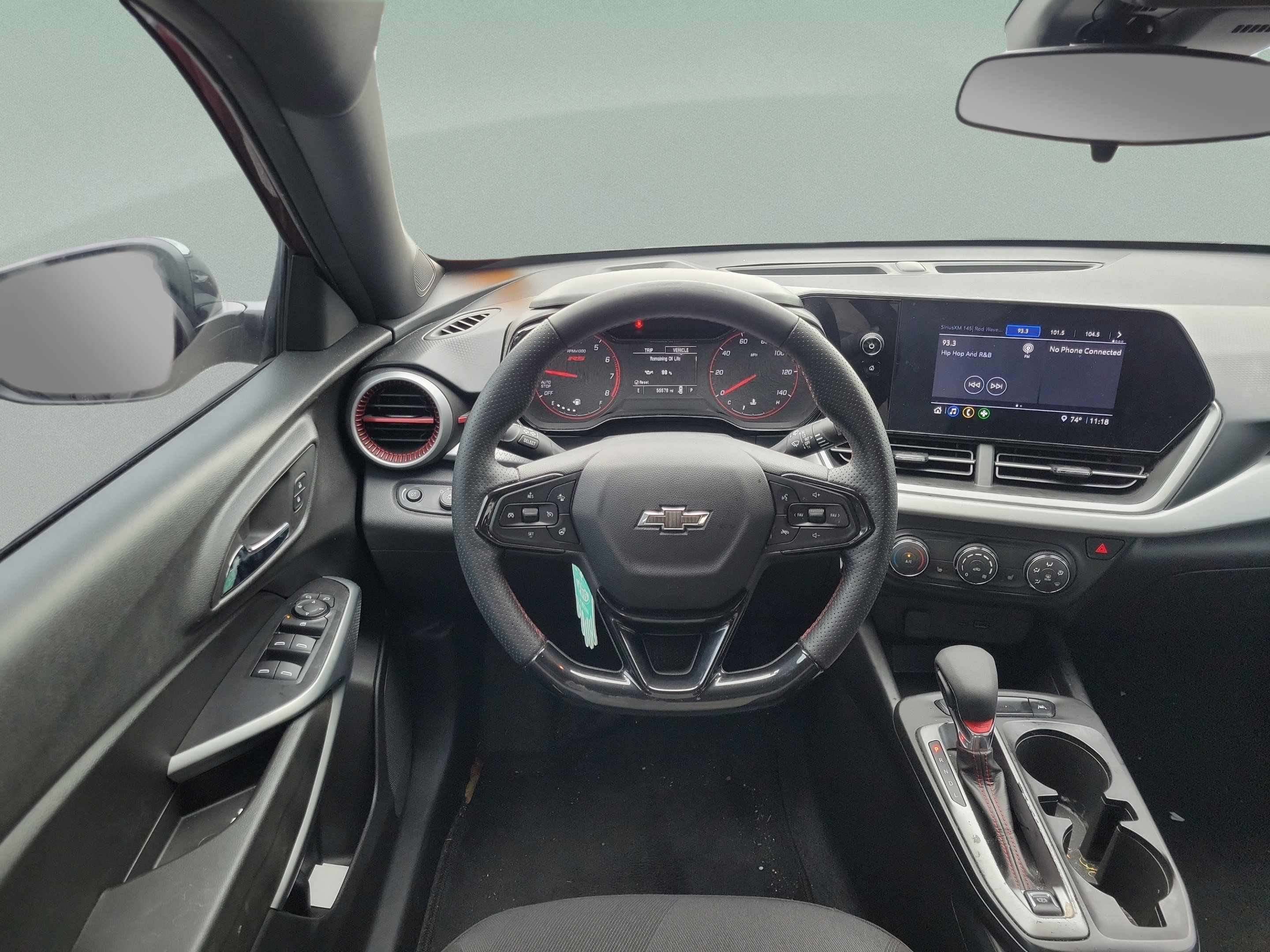 Used 2024 Chevrolet Trax RS w/ Sunroof Package FWD image 10