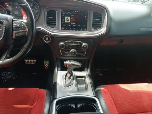 Used 2019 Dodge Charger Scat Pack w/ Plus Group RWD image 15
