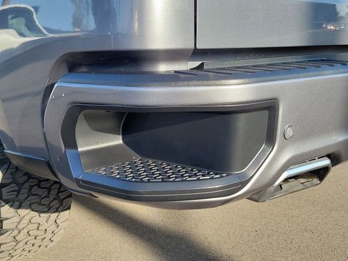 Used 2019 Chevrolet Silverado 1500 High Country w/ Technology Package image 29