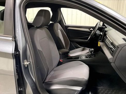 Used 2025 Volkswagen Jetta Sport FWD image 7