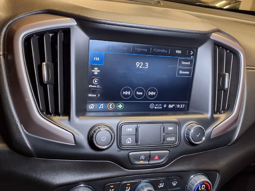 Used 2023 GMC Terrain AT4 AWD/4WD image 4