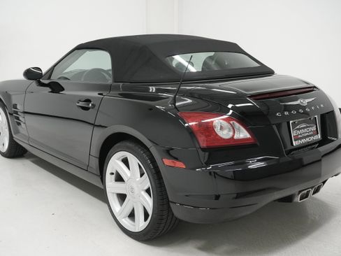 Used 2005 Chrysler Crossfire Convertible image 6