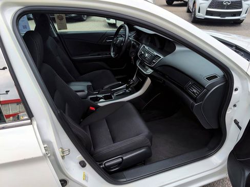 Used 2014 Honda Accord Sport image 12