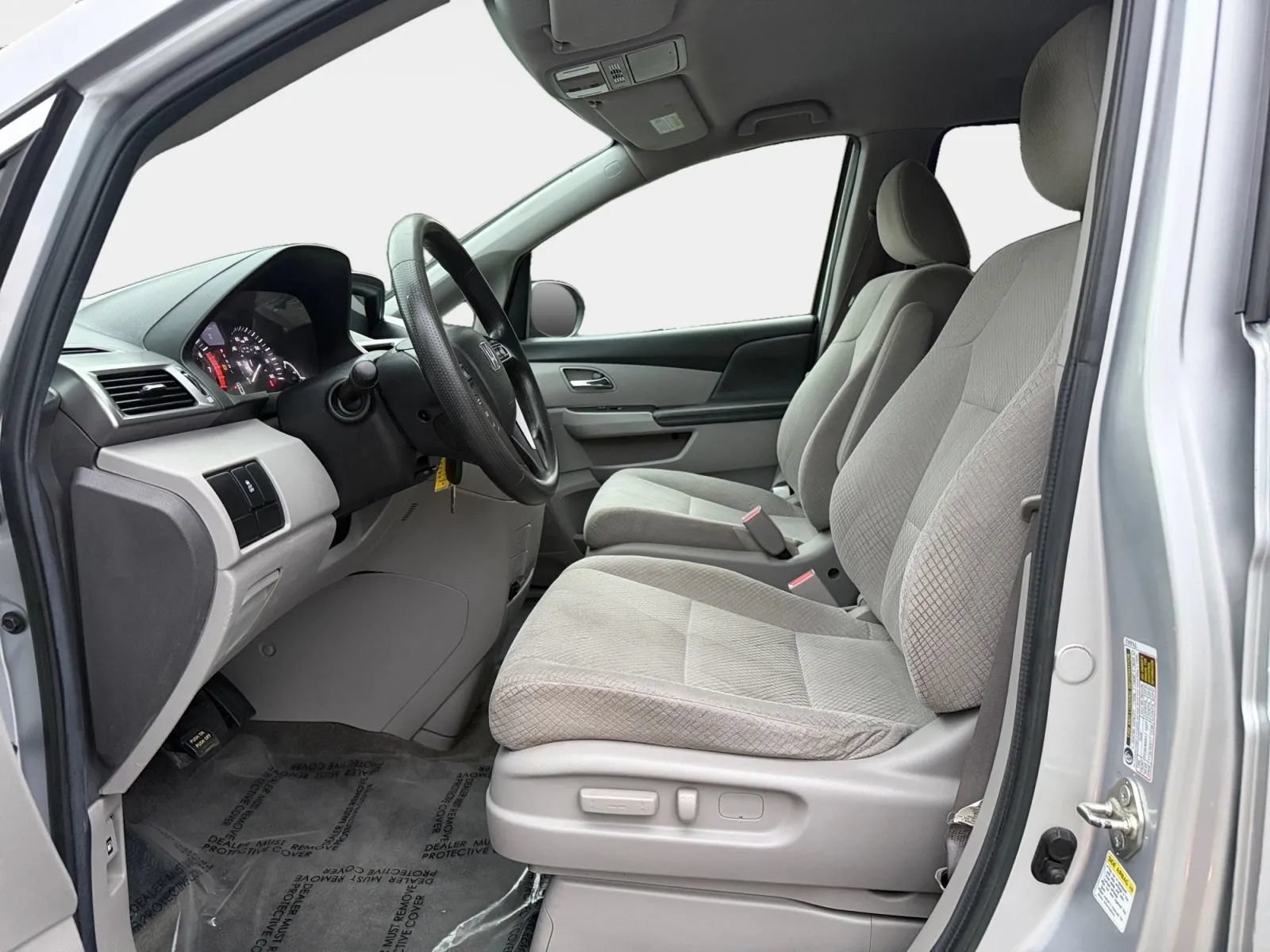 Used 2014 Honda Odyssey LX image 9
