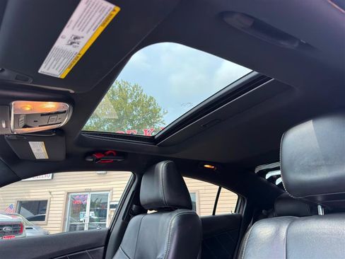 Used 2014 Dodge Charger R/T RWD image 18