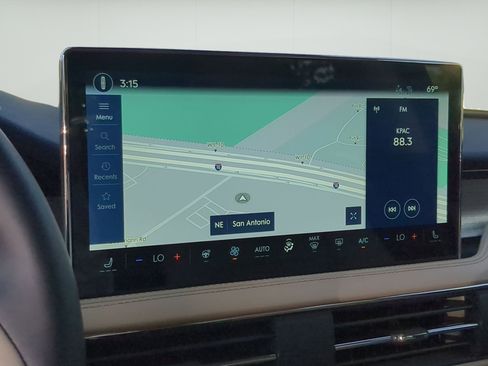 New 2026 Lincoln Corsair Premiere FWD image 17