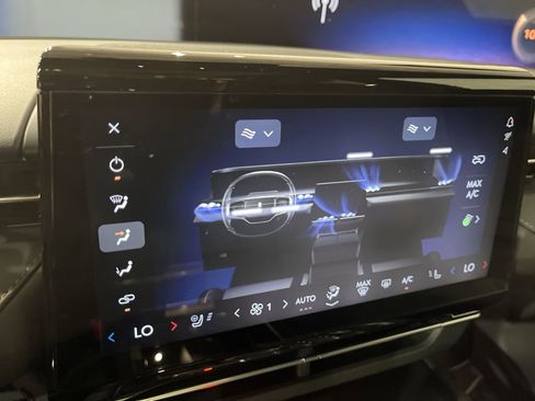 New 2024 Lincoln Nautilus Reserve w/ Equipment Group 202A image 22