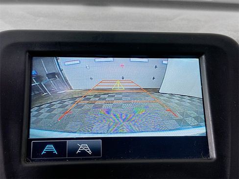 Used 2018 Chevrolet Equinox LT image 13