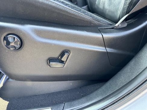 Used 2019 Jeep Grand Cherokee Limited image 15