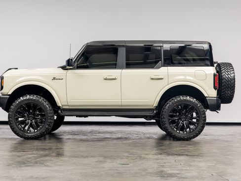 Used 2025 Ford Bronco Outer Banks AWD/4WD image 9