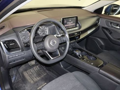Used 2021 Nissan Rogue SV FWD image 25