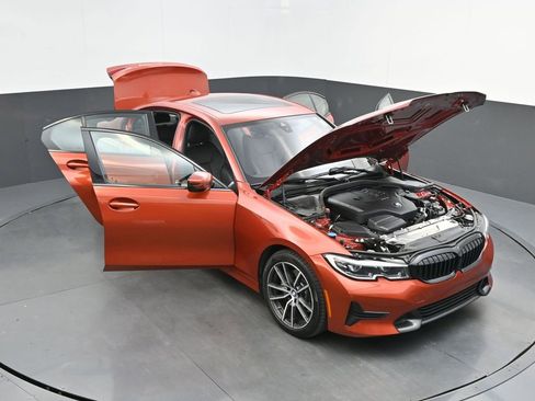 Used 2022 BMW 330i Sedan w/ Premium Package image 55