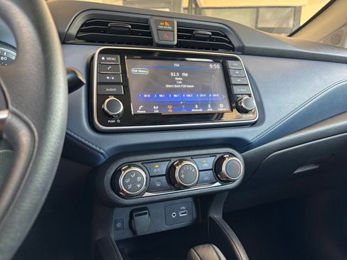 Used 2025 Nissan Versa SV FWD image 17