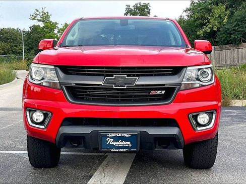Used 2015 Chevrolet Colorado Z71 AWD/4WD image 3
