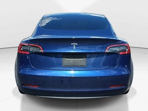 Used 2022 Tesla Model 3 RWD image 4