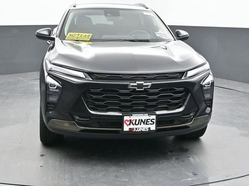 Used 2024 Chevrolet Trax ACTIV w/ Driver Confidence Package image 4