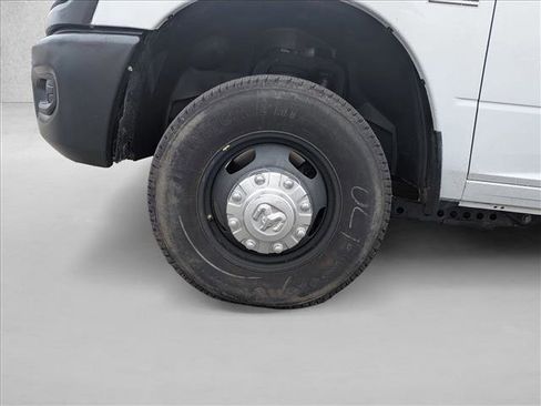 Used 2024 RAM 3500 Tradesman w/ Safety Group image 20