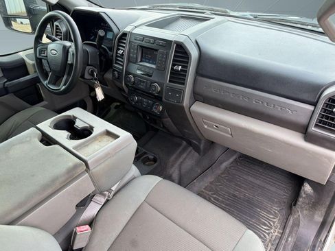 Used 2018 Ford F250 XL w/ STX Appearance Package AWD/4WD image 26