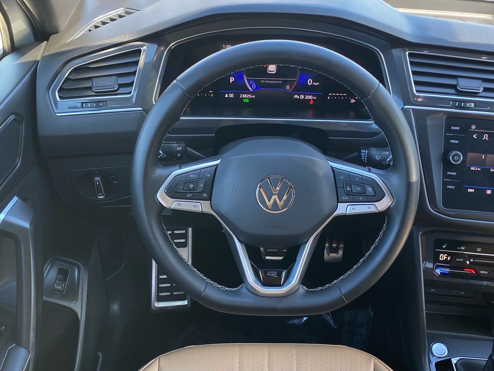 Certified 2023 Volkswagen Tiguan SE R-Line FWD image 7