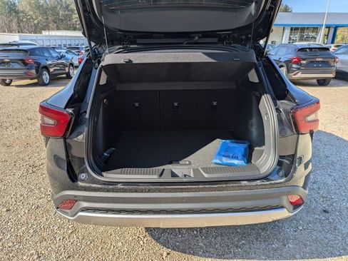 New 2026 Chevrolet Trax LT w/ Driver Confidence Package FWD image 26