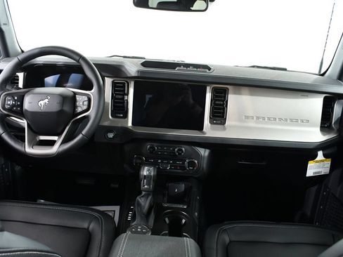 New 2026 Ford Bronco Outer Banks AWD/4WD image 7