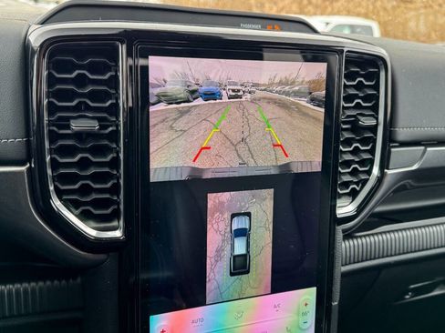 Used 2024 Ford Ranger Lariat w/ FX4 Off-Road Package image 34