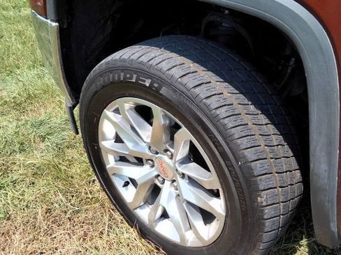 Used 2017 GMC Sierra 1500 SLT w/ SLT Premium Package image 30