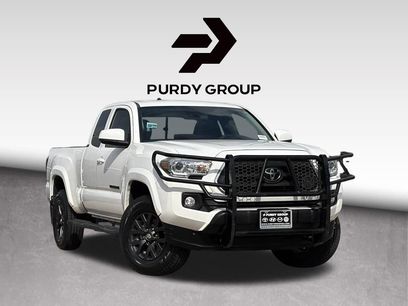 Used 2022 Toyota Tacoma SR5 w/ SR5 Appearance Package (SM)