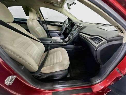Used 2017 Ford Fusion S FWD image 28