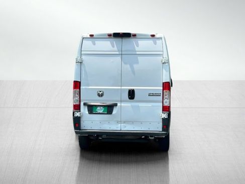 Used 2024 RAM ProMaster 2500 w/ Convenience Group FWD image 5
