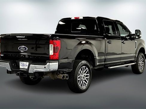 Used 2019 Ford F250 Lariat w/ FX4 Off-Road Package image 7