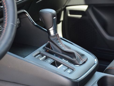 Used 2024 Honda CR-V Sport image 14