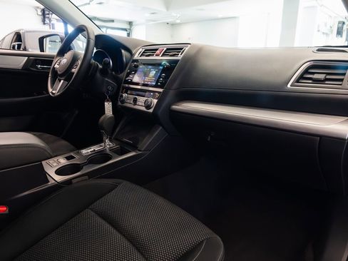 Used 2017 Subaru Outback 2.5i Premium image 25