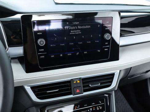 New 2026 Volkswagen Taos SE FWD image 62