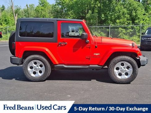 Used 2013 Jeep Wrangler Sahara AWD/4WD image 13