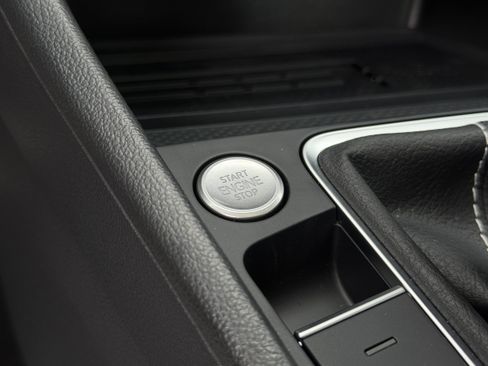 New 2026 Volkswagen Jetta SE FWD image 28