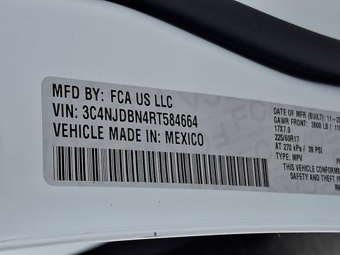 Certified 2024 Jeep Compass Latitude AWD/4WD image 25