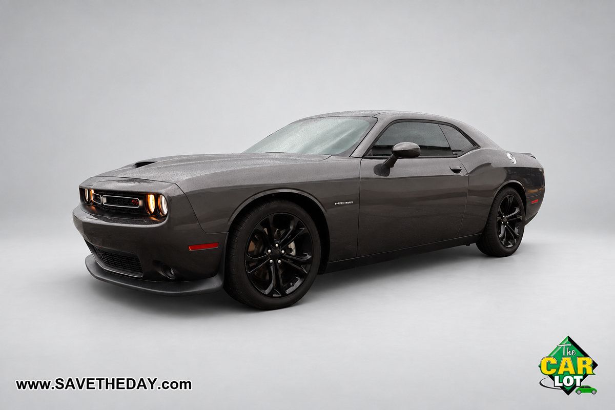 Used 2022 Dodge Challenger R/T RWD image 4